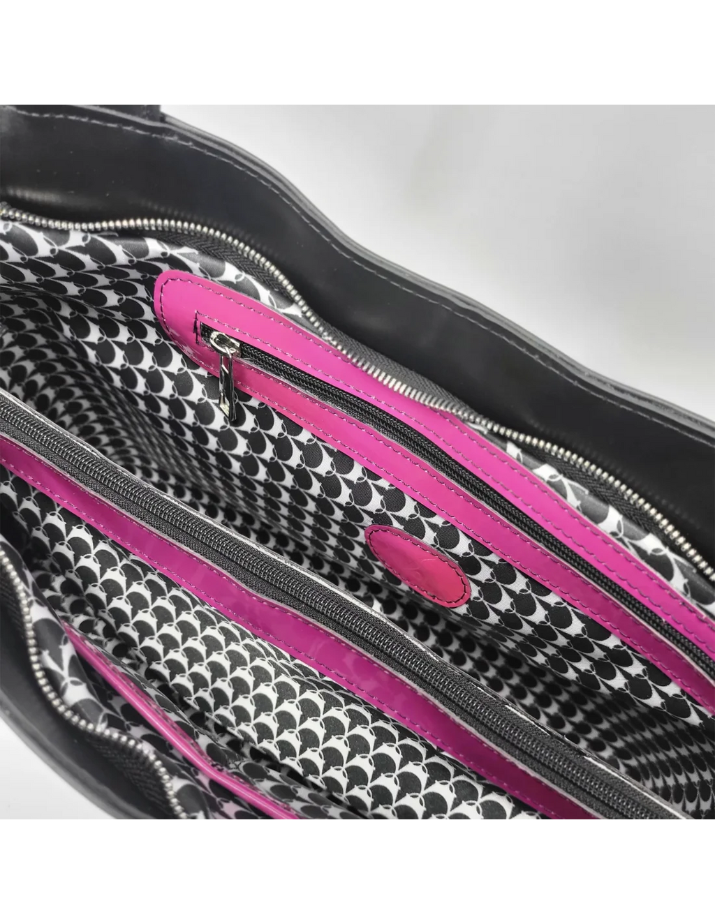 Geanta din piele naturala pentru dama ZARITA negru cu accesorii aurii