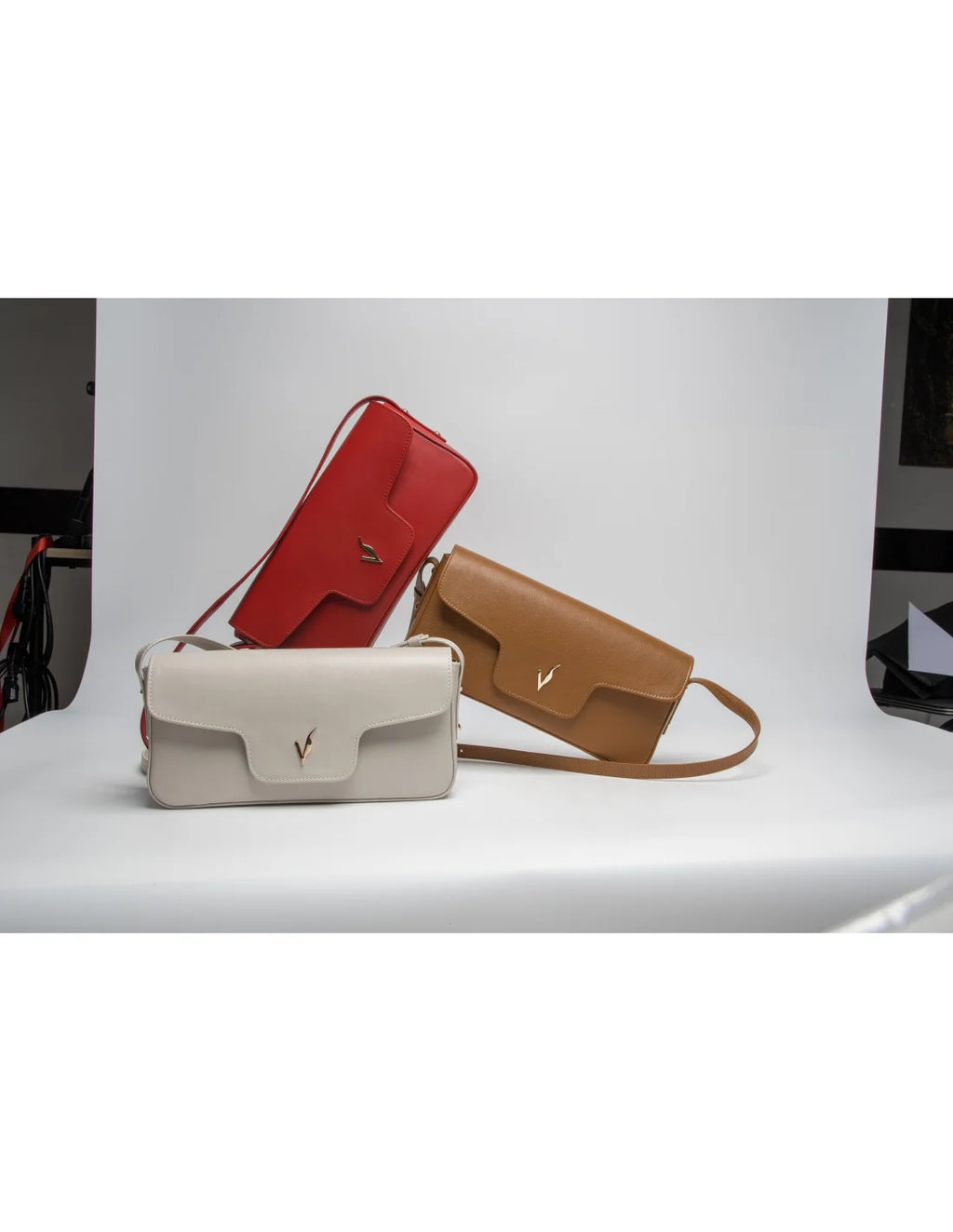 Geanta din piele naturala pentru dama, tip bagheta, SILVIA, camel