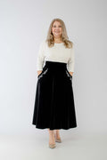 Fusta din catifea, clos, neagra
